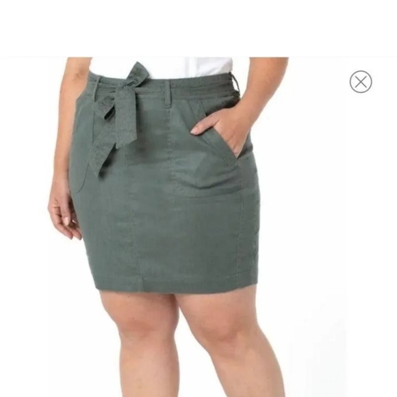 Liverpool Dresses & Skirts - NWT LIVERPOOL tie front skirt
